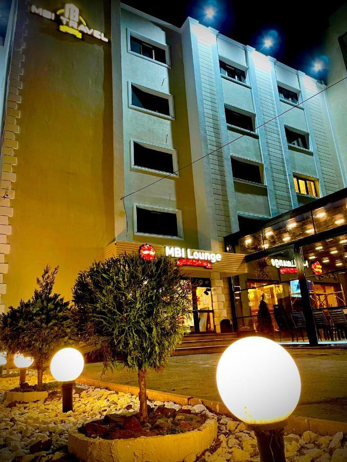 Mbi Travel Inn Craiova Exterior foto